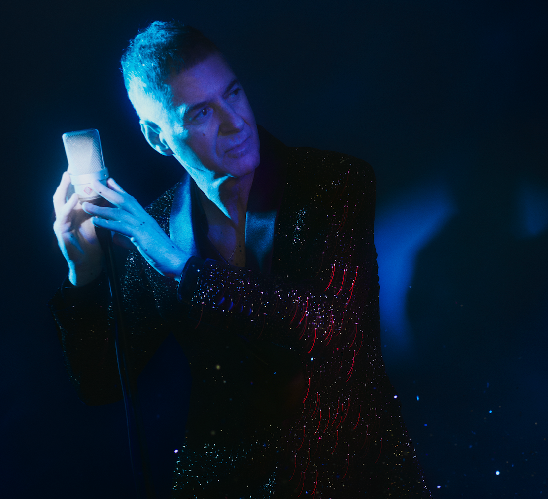 2023, Les derniers jours de pluies Photographie de Studio l'étiquette